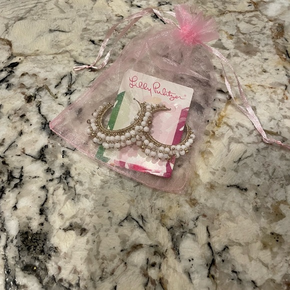 Lilly Pulitzer Jewelry - NWT Lilly Pulitzer Lilly's Birthday GWP Earrings November 2023